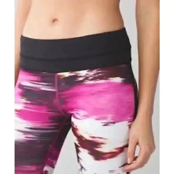 Lululemon Speed Tight IV *Full-On Luxtreme Pigment Wind Berry Rumble - Picture 5 of 13